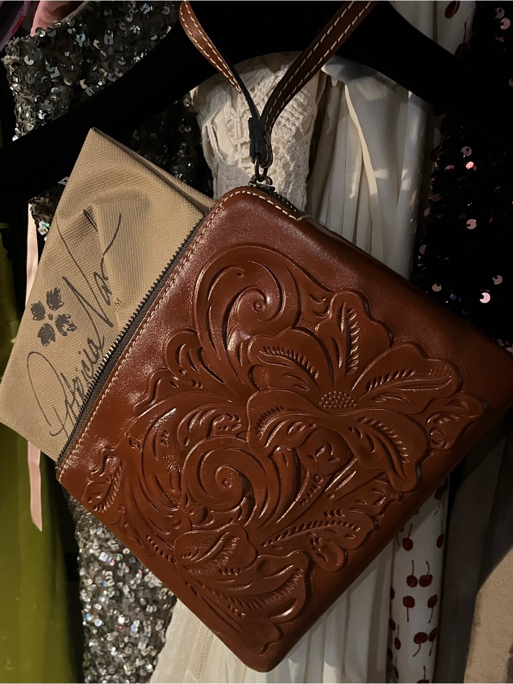 PATRICIA NASH embossed leather Wristlet Clutch - Women's Bag With dust bag - Picture 2 of 6